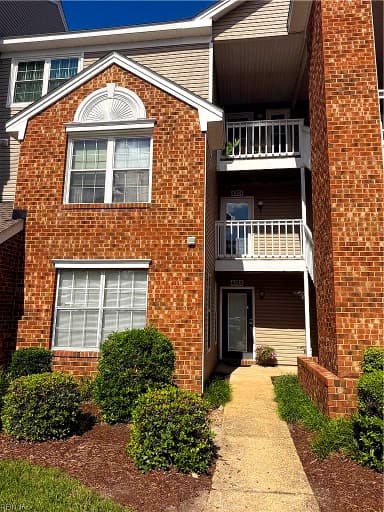 4185 Laurel Green CIR, VIRGINIA BEACH VA 23456 thumb 1