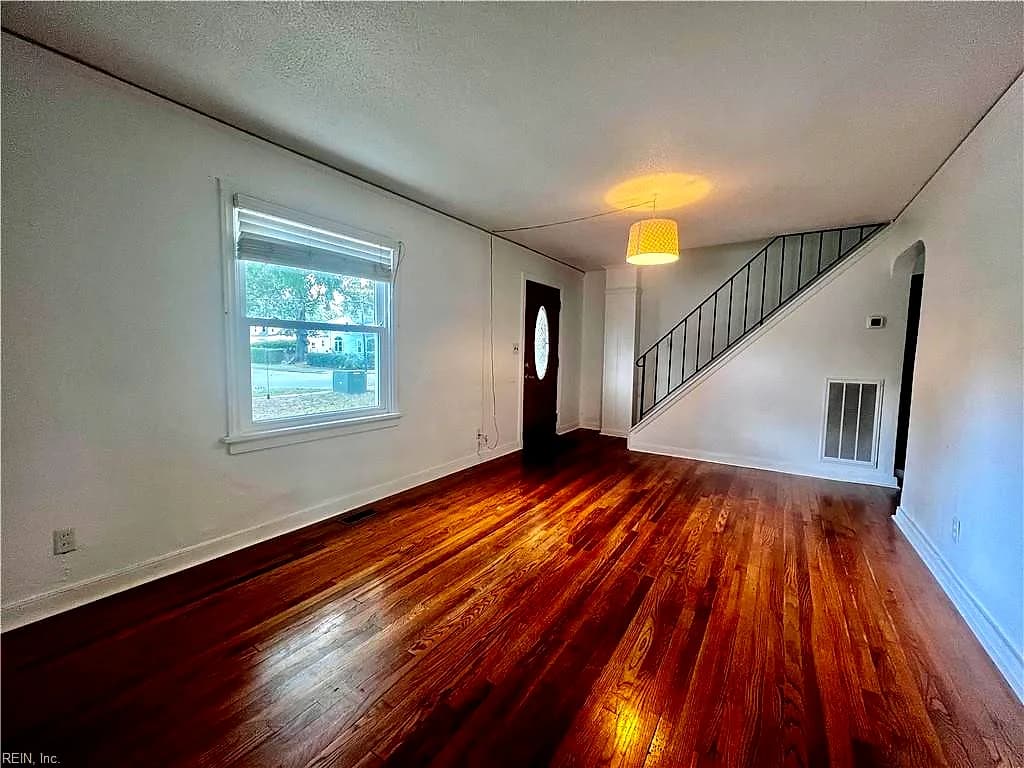 8121 Old Ocean View RD, NORFOLK VA 23518 - Photo 3