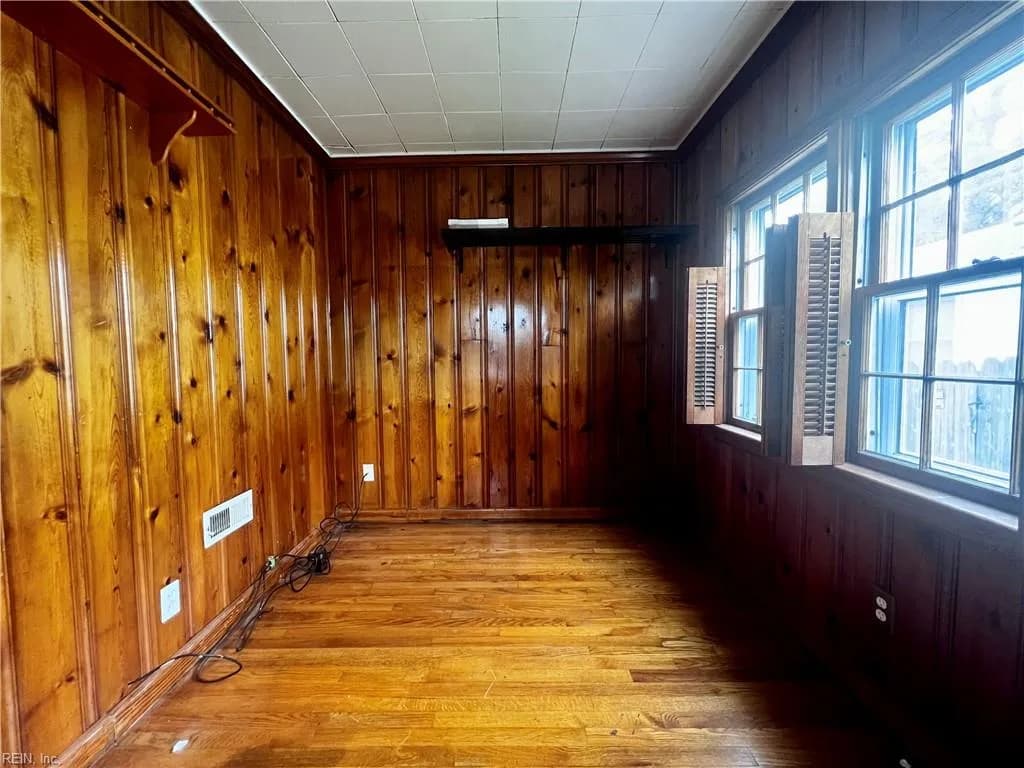 8121 Old Ocean View RD, NORFOLK VA 23518 - Photo 5