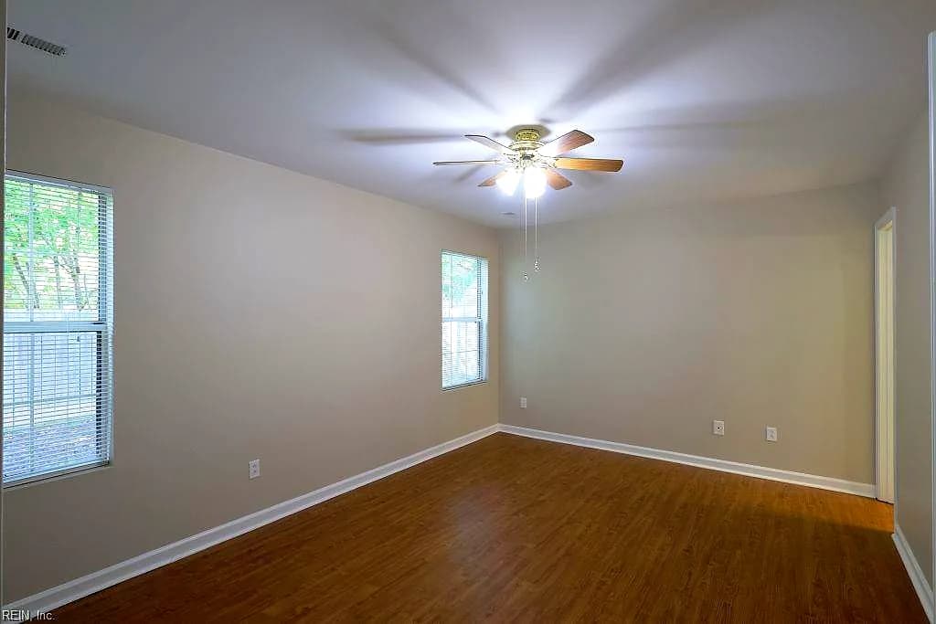 207 Windy Ridge LN, NEWPORT NEWS VA 23602 thumb 12