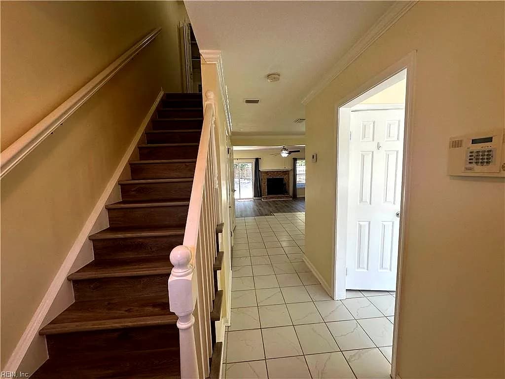 5632 Campus DR, VIRGINIA BEACH VA 23462 - Photo 3