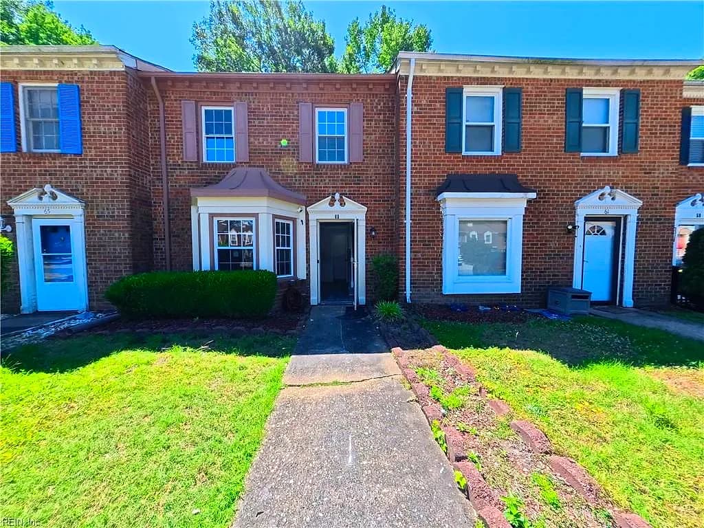 63 Colonial WAY, CHESAPEAKE VA 23325 - Photo 3