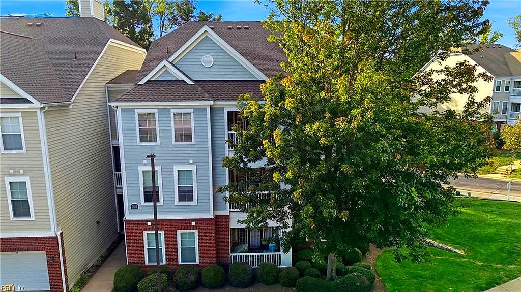 704 Bristol Village DR #105, MIDLOTHIAN VA 23114 - Photo 4