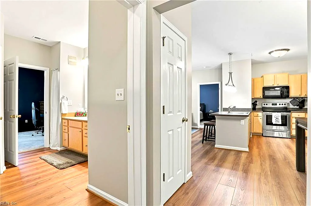 704 Bristol Village DR #105, MIDLOTHIAN VA 23114 thumb 6