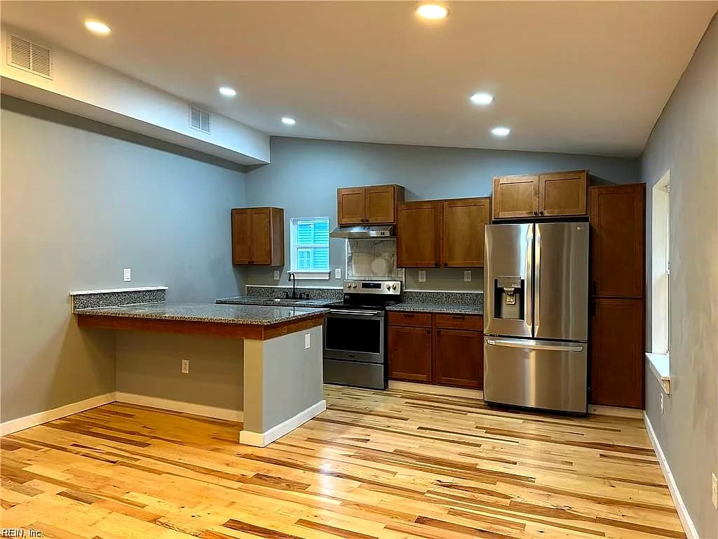1602 Wilson RD, NORFOLK VA 23523 thumb 8