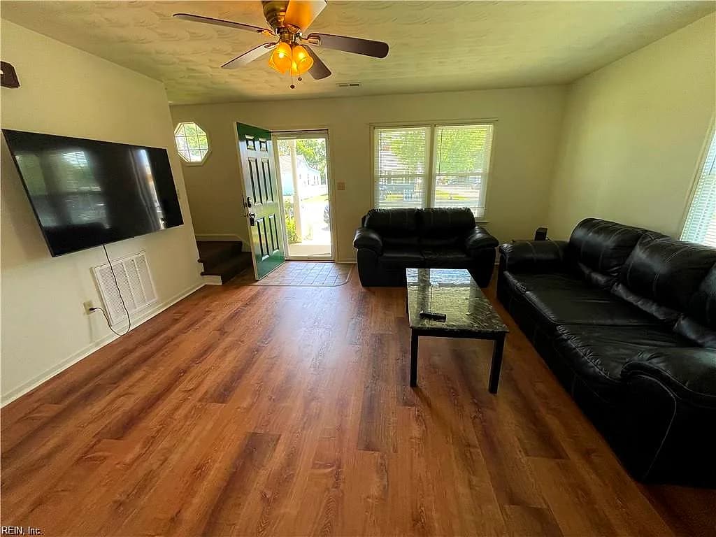 401 N Second ST, HAMPTON VA 23664 thumb 11