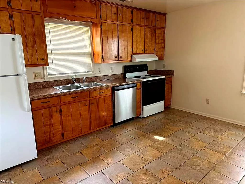 401 N Second ST, HAMPTON VA 23664 thumb 9