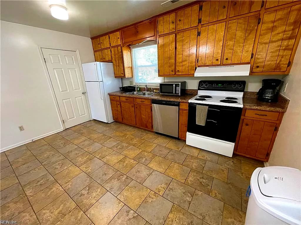 401 N Second ST, HAMPTON VA 23664 thumb 10