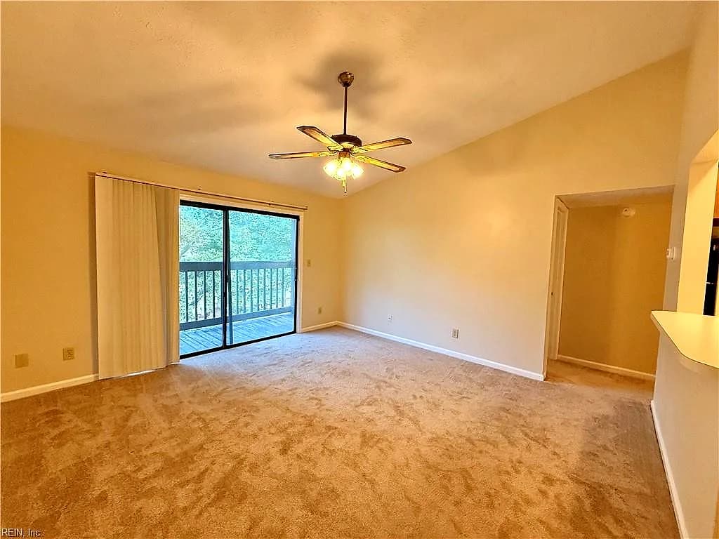 410 Wells CT, HAMPTON VA 23666 - Photo 3