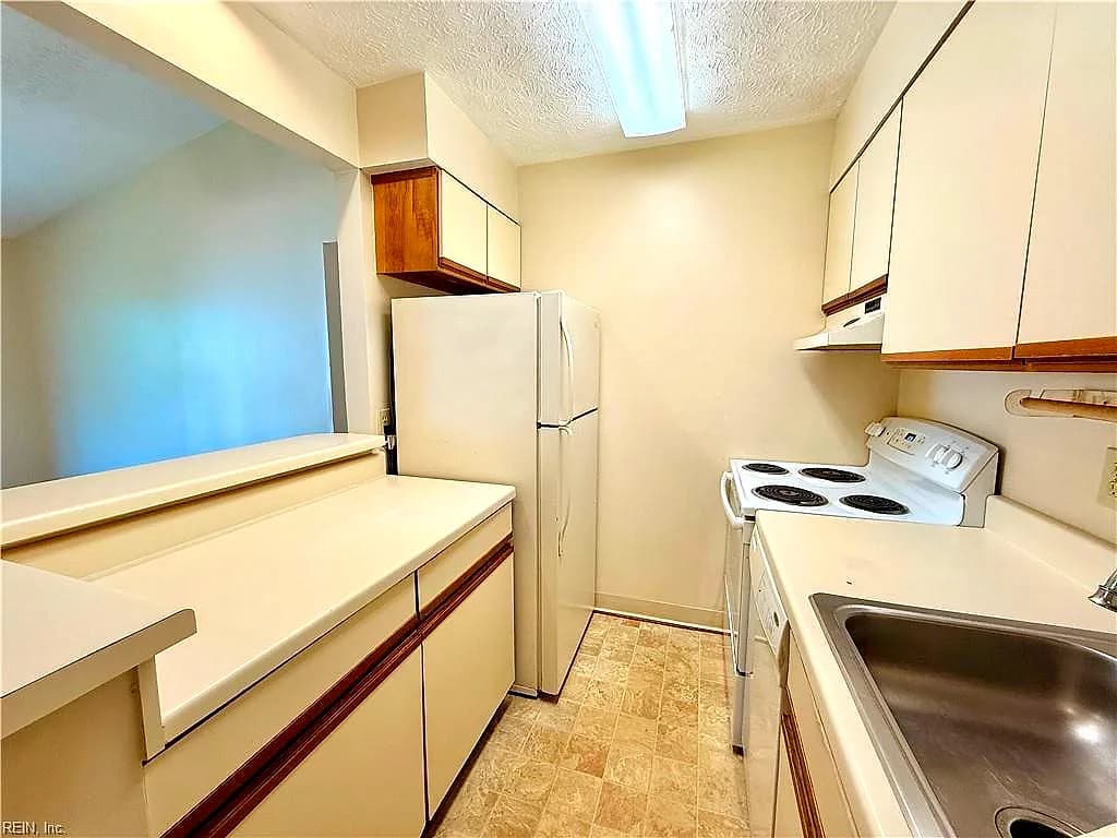 410 Wells CT, HAMPTON VA 23666 thumb 8
