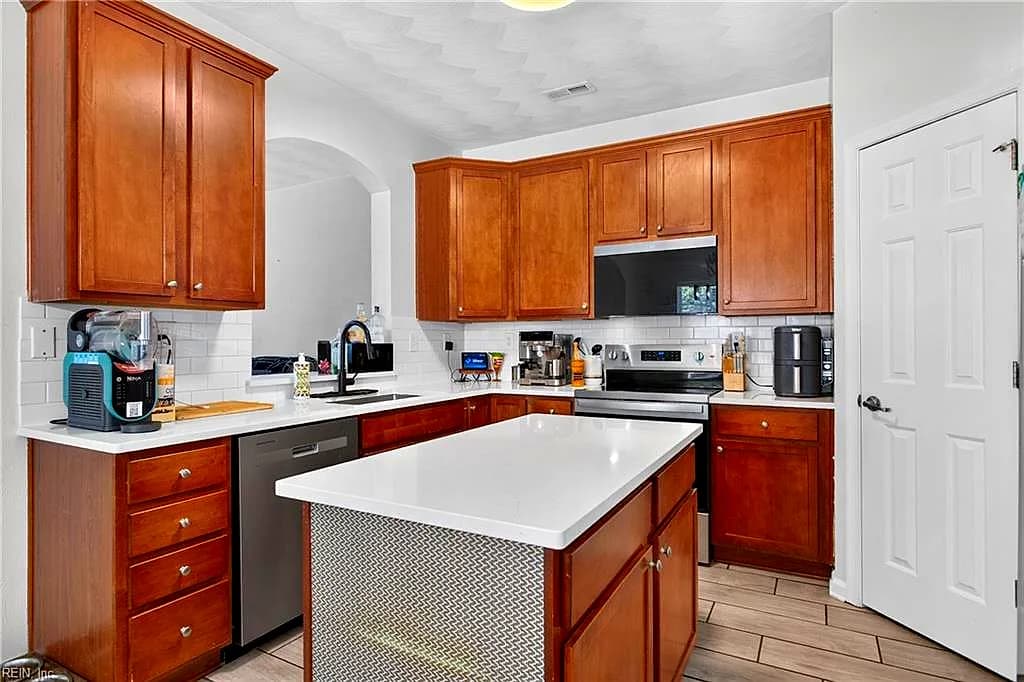 2000 Paramont AVE, CHESAPEAKE VA 23320 thumb 12