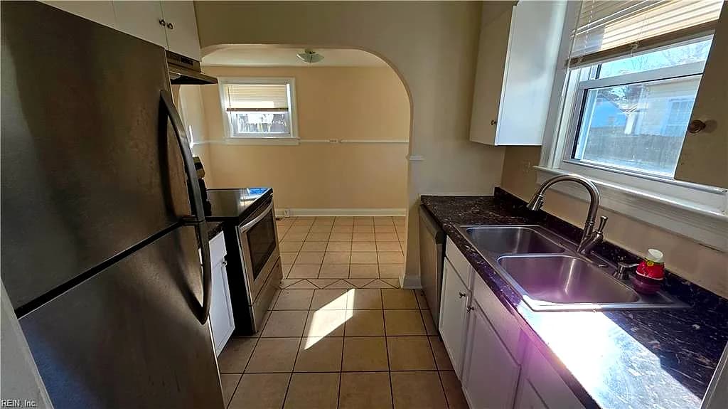 227 Charles AVE, PORTSMOUTH VA 23702 - Photo 4