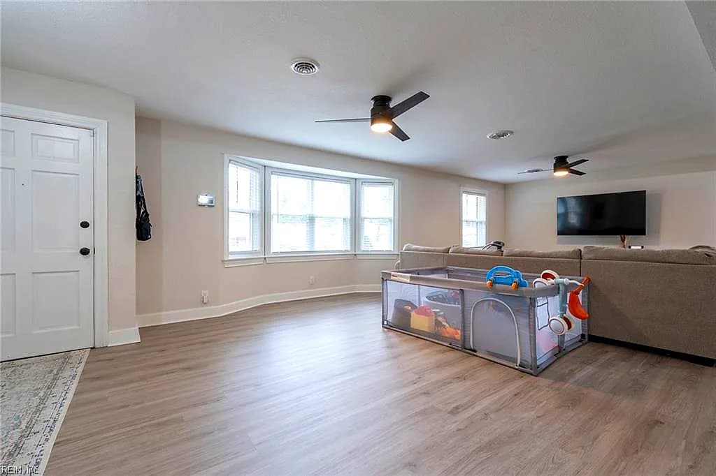 413 Bobby Jones DR, PORTSMOUTH VA 23701 - Photo 5