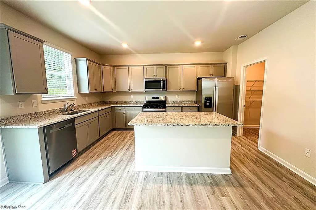 4044 Brians LN, SUFFOLK VA 23434 - Photo 4