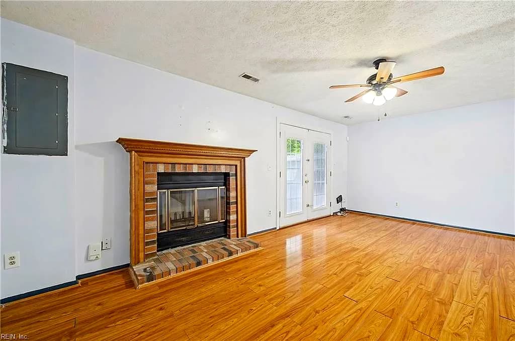 1300 Vanasse CT, HAMPTON VA 23666 - Photo 4