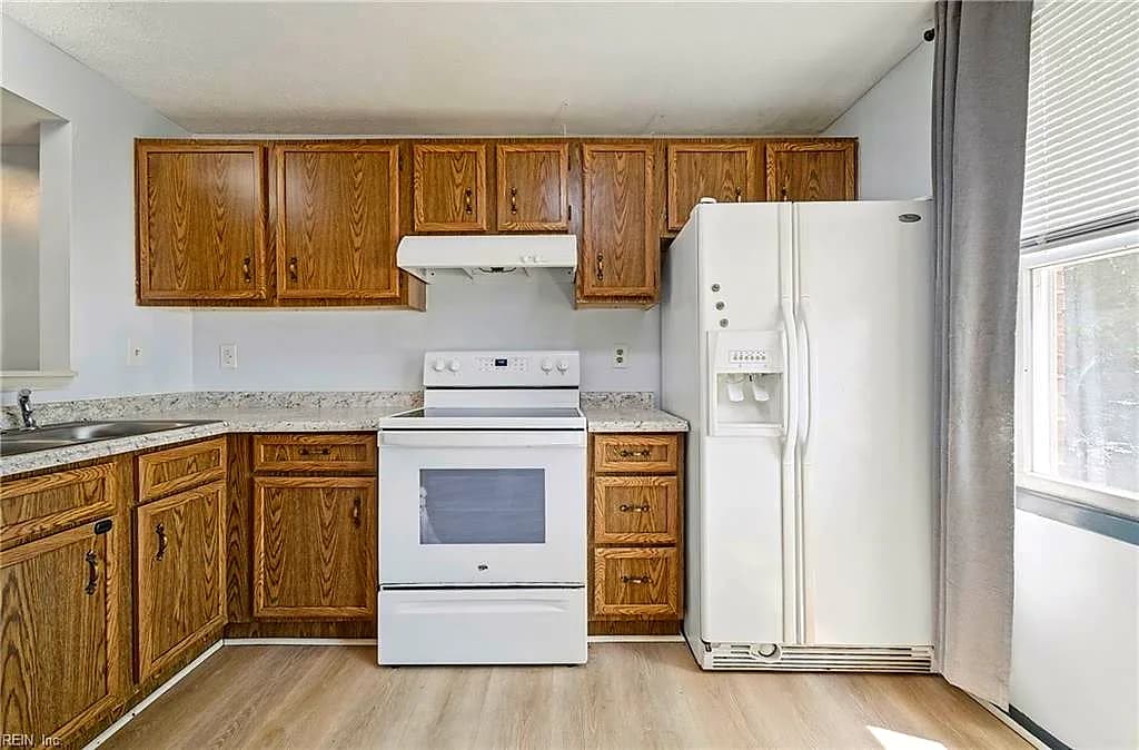 1300 Vanasse CT, HAMPTON VA 23666 thumb 7