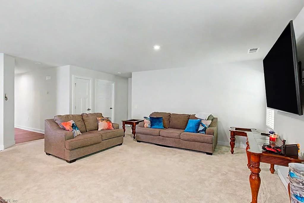6976 Motley Landing DR #Dr, GLOUCESTER VA 23061 thumb 7