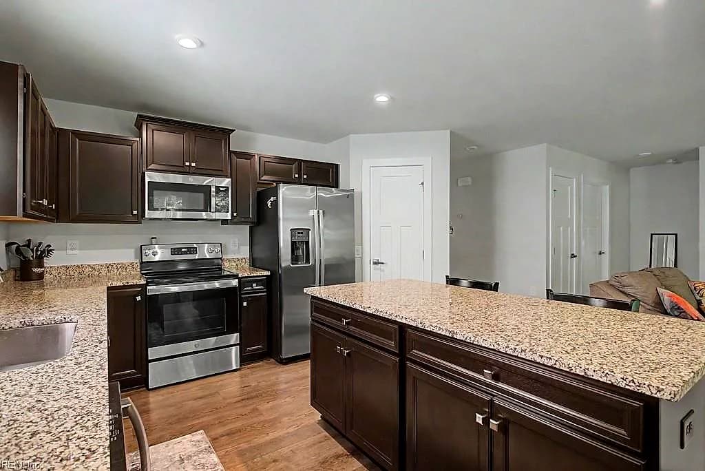 6976 Motley Landing DR #Dr, GLOUCESTER VA 23061 thumb 10