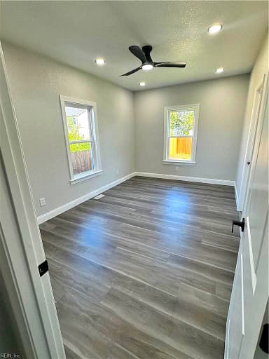 1136 35th ST, NEWPORT NEWS VA 23607 thumb 11