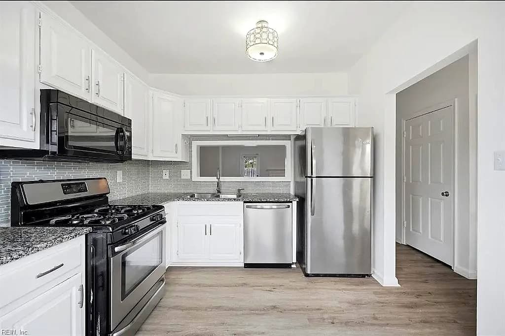 748 Creekside CRES, CHESAPEAKE VA 23320 thumb 7