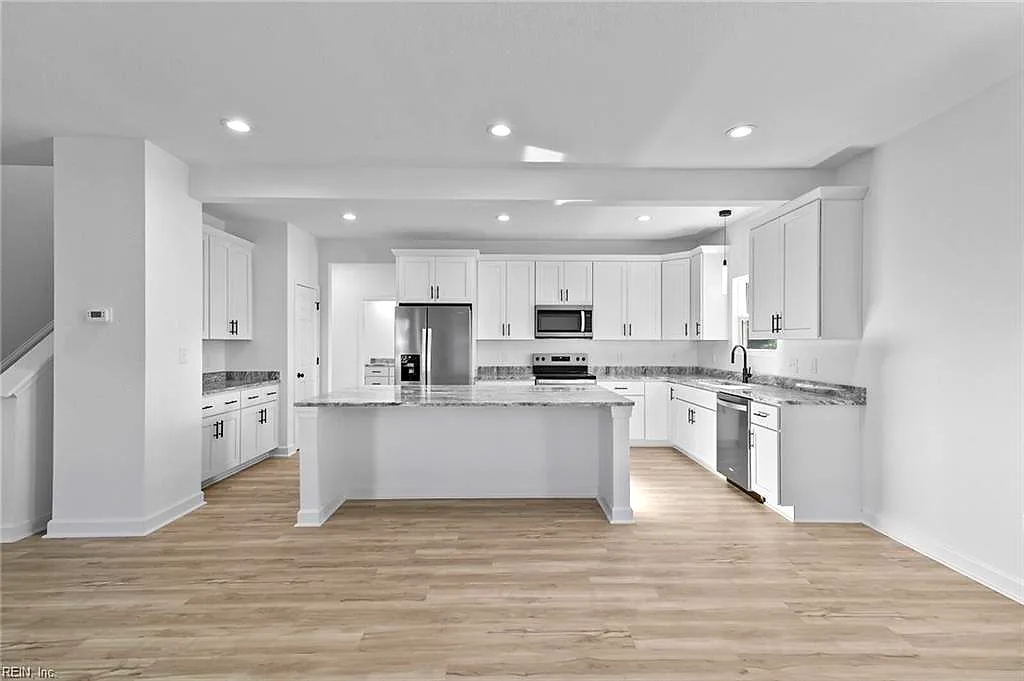 1145 34th ST, NEWPORT NEWS VA 23607 thumb 9