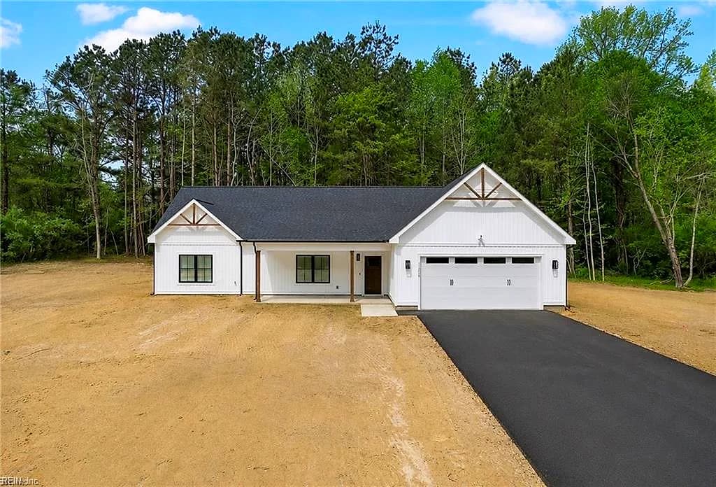 1506 Carsley RD, DENDRON VA 23839 - Photo 2