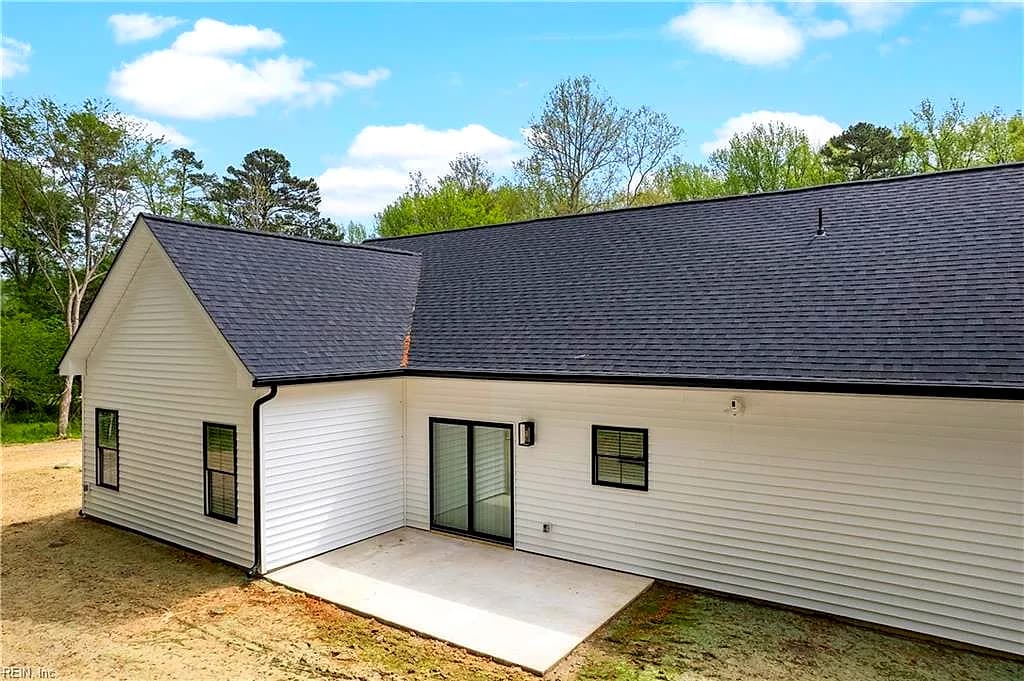 1506 Carsley RD, DENDRON VA 23839 - Photo 4