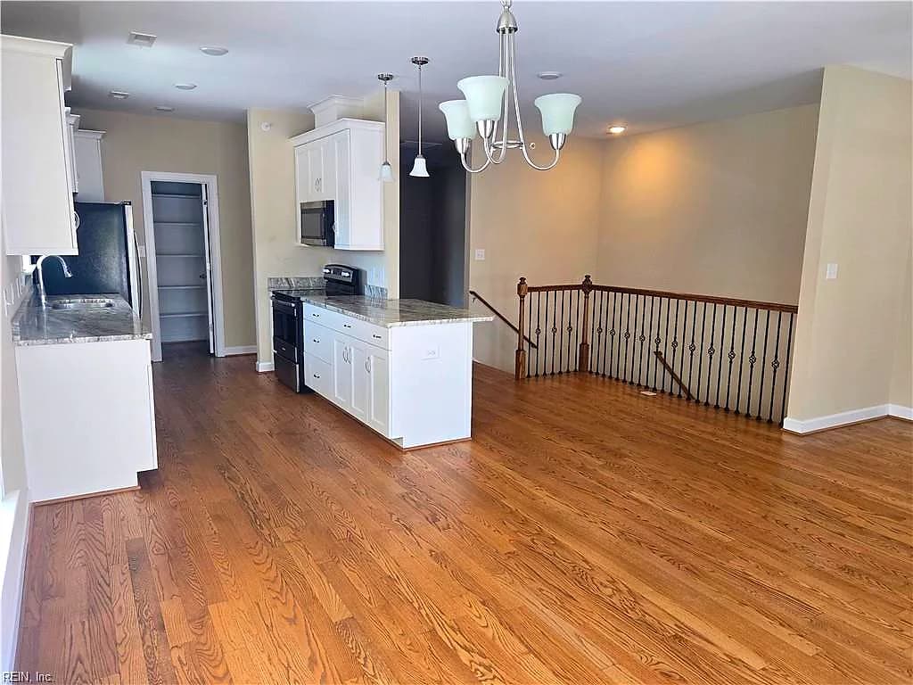 605 Commonwealth DR #A, YORKTOWN VA 23692 thumb 9