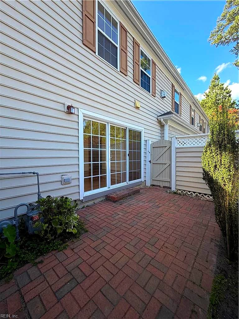 201 Grant CT, YORKTOWN VA 23692 thumb 8