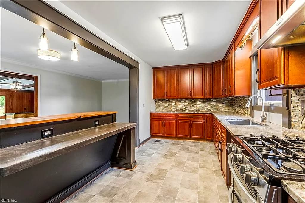 27 Hertzler RD, NEWPORT NEWS VA 23602 thumb 9