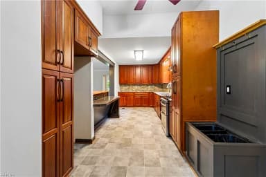 27 Hertzler RD, NEWPORT NEWS VA 23602 thumb 10