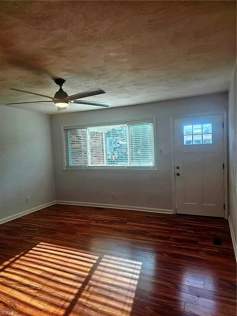 1068 Sharon DR, CHESAPEAKE VA 23320 thumb 9