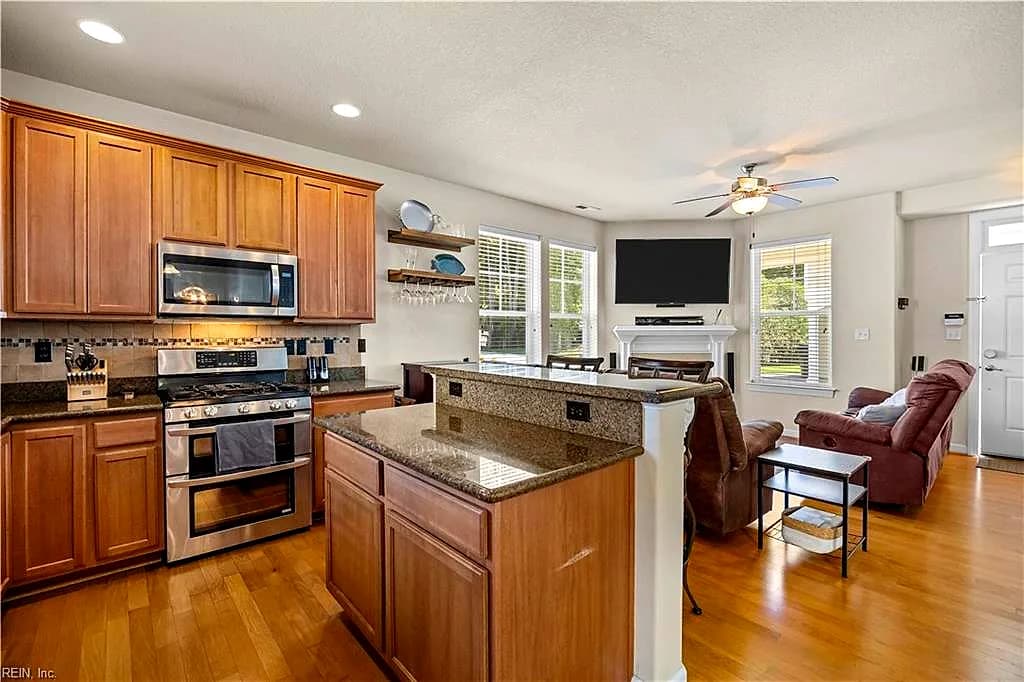 904 12th ST, VIRGINIA BEACH VA 23451 thumb 8