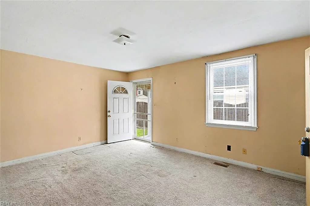 7531 Yorktown DR, NORFOLK VA 23505 thumb 7
