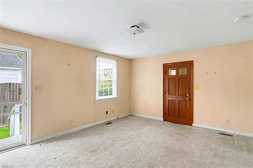 7531 Yorktown DR, NORFOLK VA 23505 thumb 10