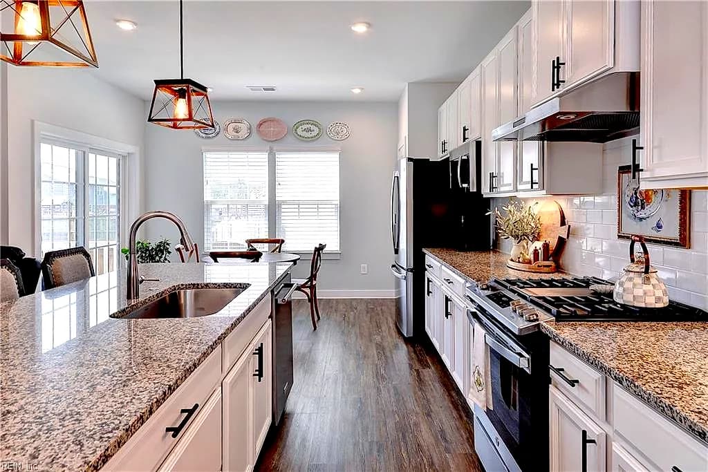 3636 Marigold CT, TOANO VA 23168 - Photo 3