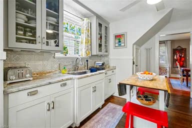 103 Locust AVE, HAMPTON VA 23661 thumb 3