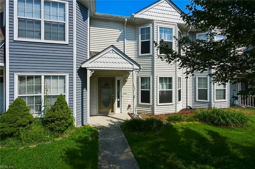 102 Heather WAY #C, YORKTOWN VA 23693 - Photo 3