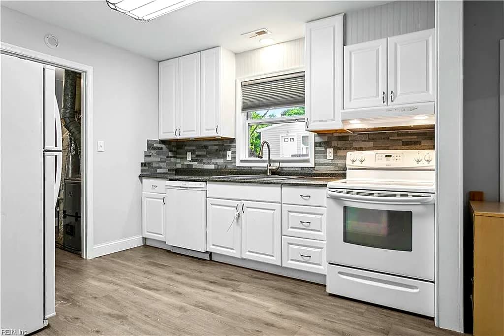 409 Goosley RD, YORKTOWN VA 23690 thumb 8