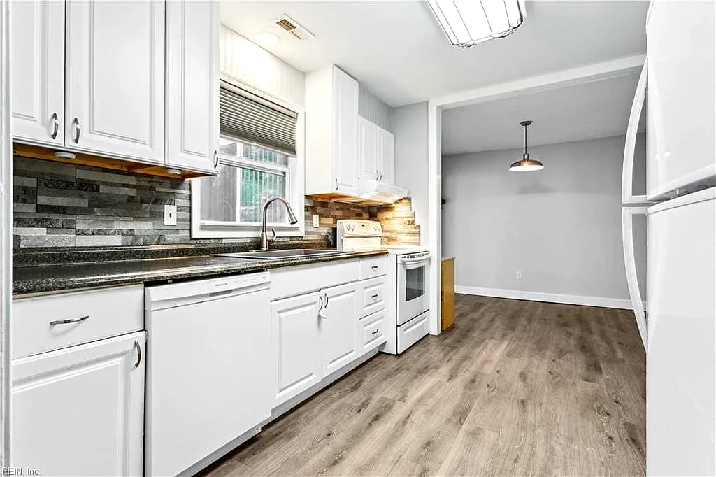 409 Goosley RD, YORKTOWN VA 23690 thumb 9