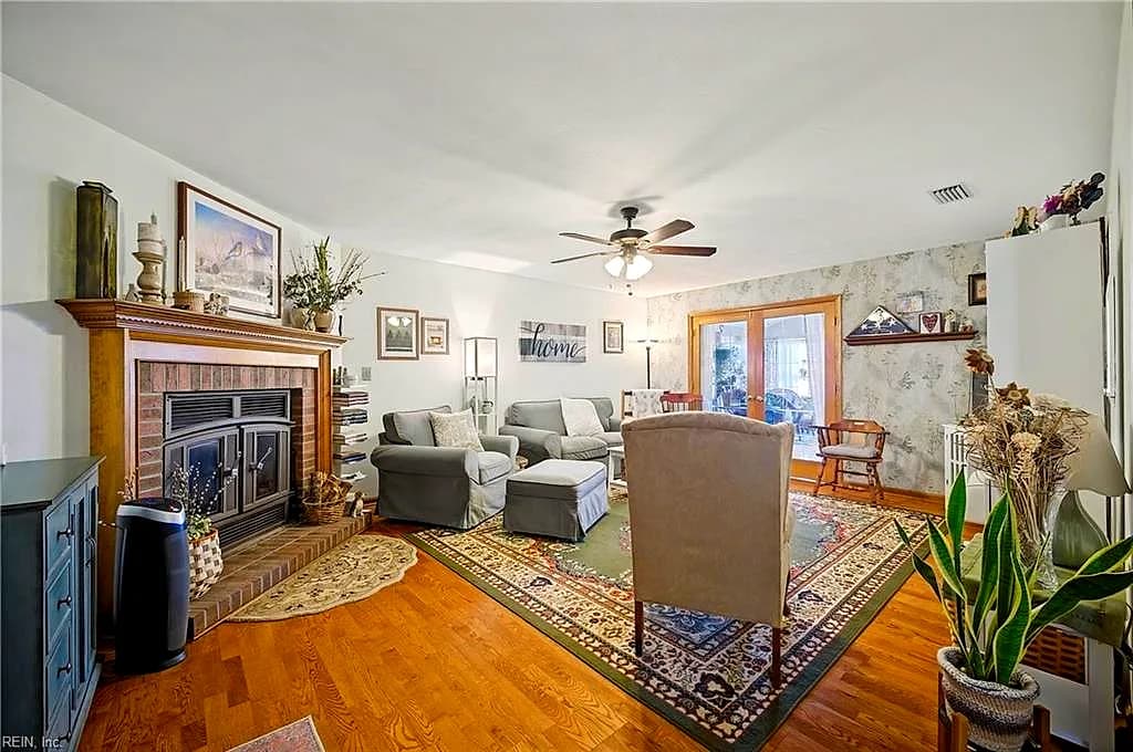 1861 Haviland DR, VIRGINIA BEACH VA 23454 thumb 12
