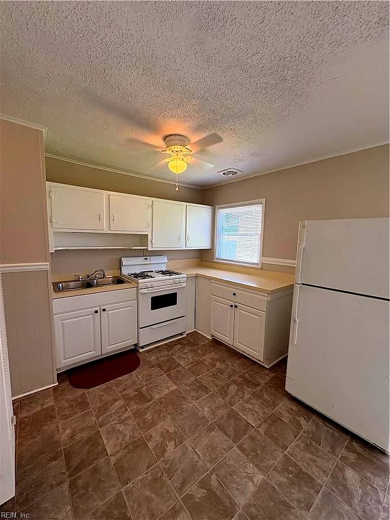 1821 Andrews BLVD, HAMPTON VA 23663 thumb 6