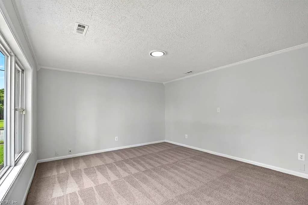 56 Banister DR, HAMPTON VA 23666 thumb 8