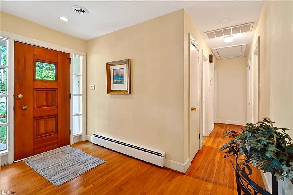 317 Central PW, NEWPORT NEWS VA 23606 - Photo 4