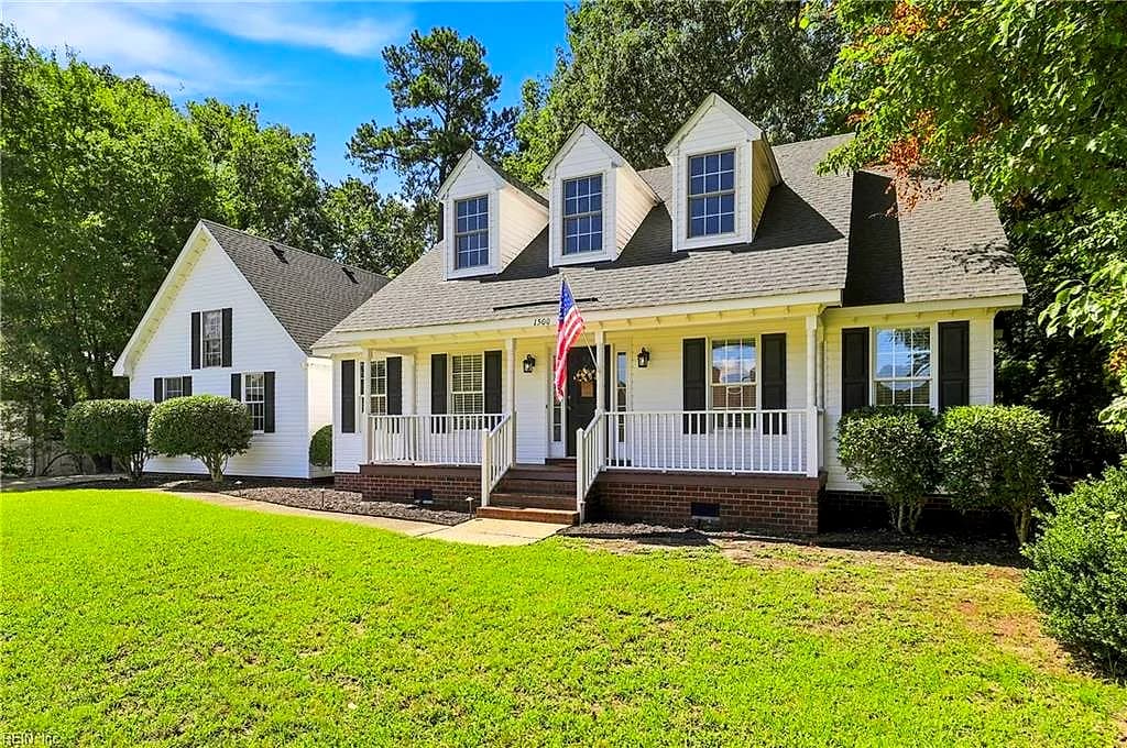1500 Olde Mill Creek DR, SUFFOLK VA 23434 - Photo 3