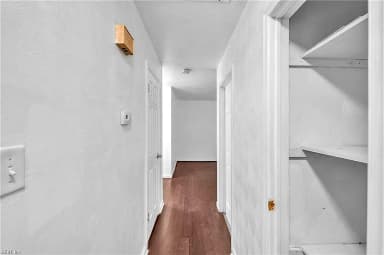 700 Saxon CT, CHESAPEAKE VA 23323 thumb 11