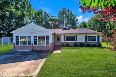 700 Saxon CT, CHESAPEAKE VA 23323 thumb 4