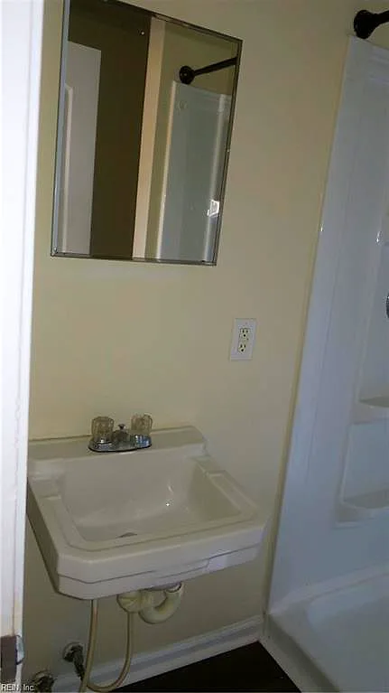 2615 Orcutt AVE #3, NEWPORT NEWS VA 23607 thumb 12
