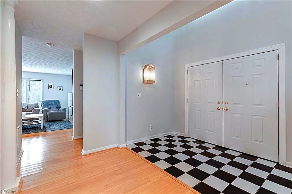 17 Fields DR, HAMPTON VA 23664 thumb 7