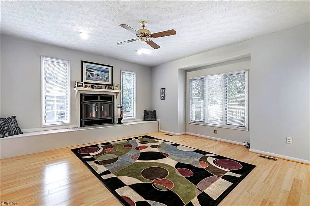 17 Fields DR, HAMPTON VA 23664 thumb 9